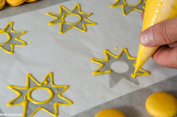 Die Umrisse für die Sonne.