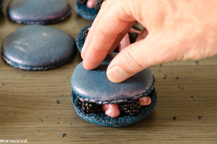 Riesen-Macarons Brombeere
