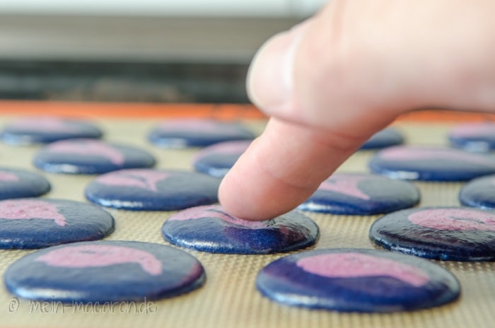Macaron Tupfen trocknen.