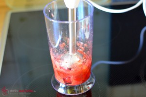 Erdbeer-Ganache, Schritt 3 Erdbeeren pürieren.