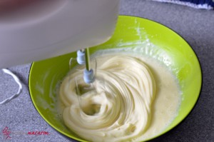 Haselnuss-Ganache, Ganache aufschlagen