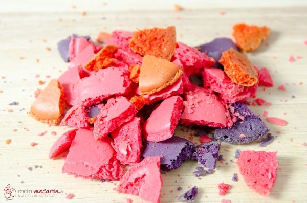 Zerbrochene Macaron-Schalen.