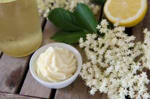 Holunderblüten-Ganache aufgeschlagen Rezept