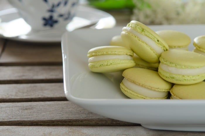 Macarons mit Holunderblüten-Ganache