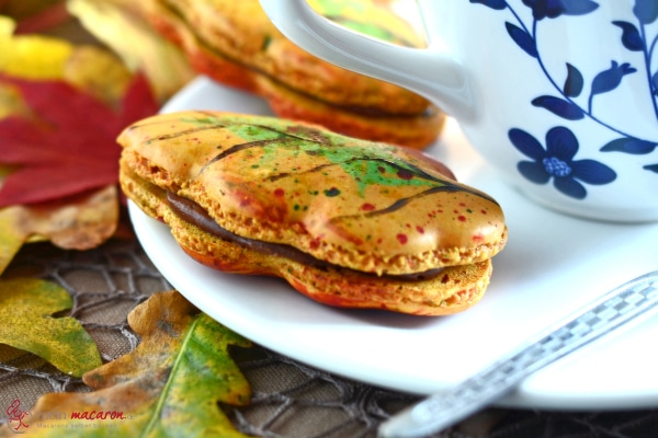 Macarons mit Schoko-Punsch-Ganache.