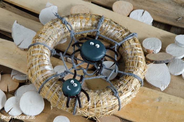 Macarons Spinnen zu Halloween.