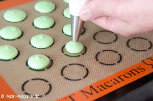 Rezept, Macarons aus Pinienkernen.