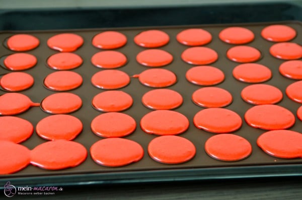Silikon Backmatte für Macarons mit Erhöhung.