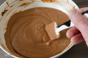 Die Sahne ist untergehoben und die Mousse fertig.