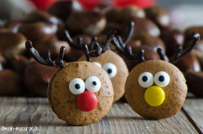 Macarons Rentier Rudolph Rudolph the red nosed reindeer.