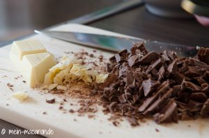 Rezept Ganache mit Vollmilchkuvertüre und Vanille.