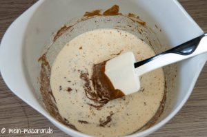 Rezept Ganache mit Vollmilchkuvertüre und Vanille.