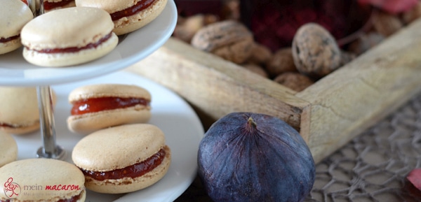 Walnuss-Macarons mit Feigenmarmelade